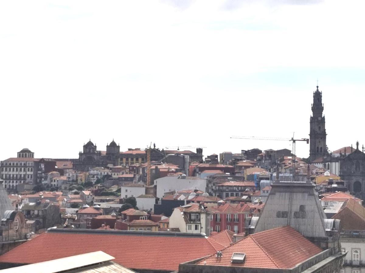 Finu Oporto
